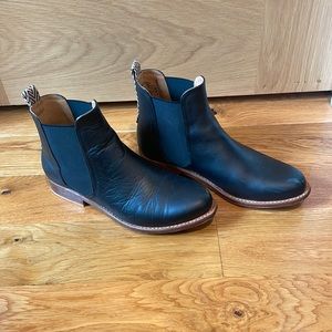 The Root Collective Kirsten Chelsea boot